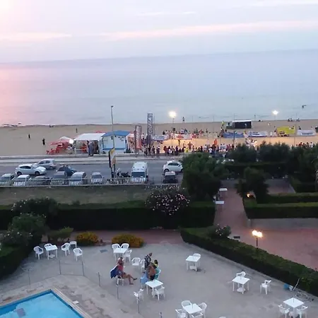 In Con Terrazza E Vista Mare